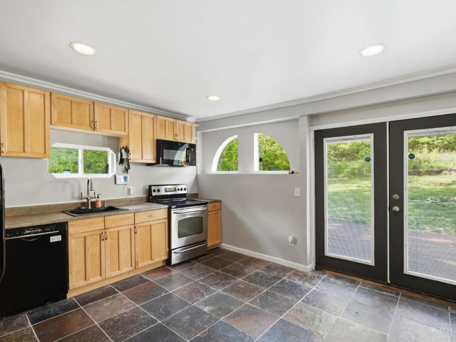 521 Maple Creek Road, Washington Township, OH 45153 Photo 18