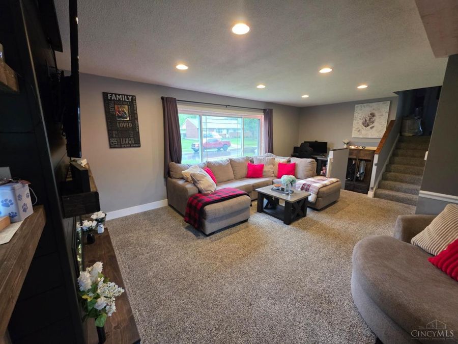 3352 Palmhill Lane, Green Township, OH 45239 Photo 12