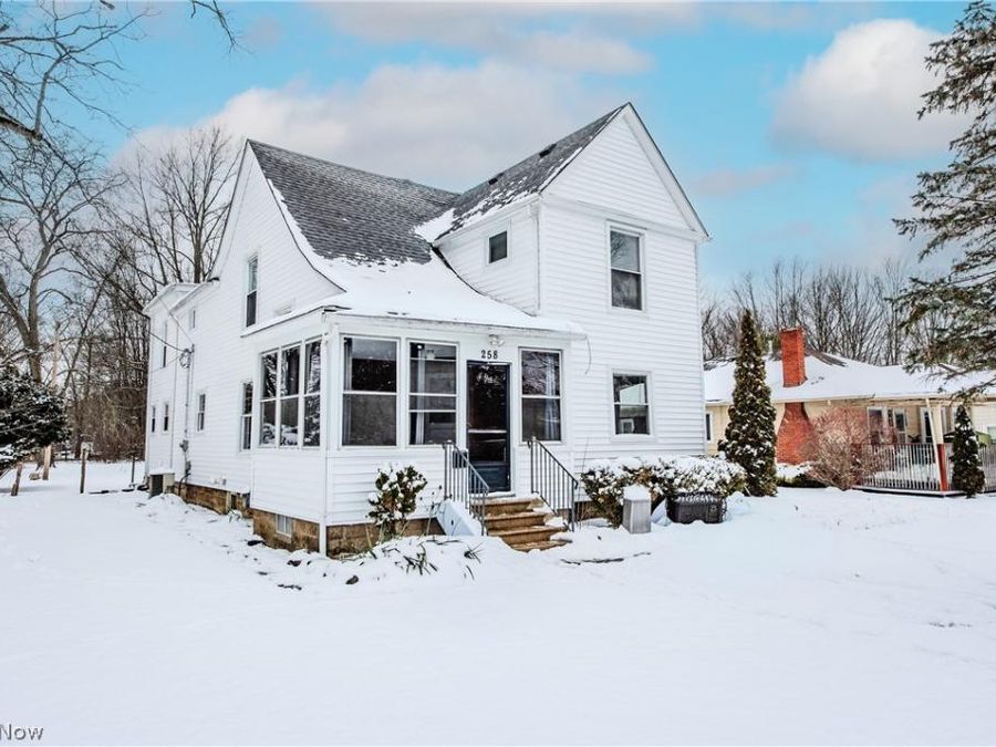 258 N Pleasant Street , Oberlin, OH 44074 Photo 1