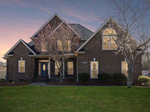3918 Rowland Rd , Murfreesboro, TN 37128
