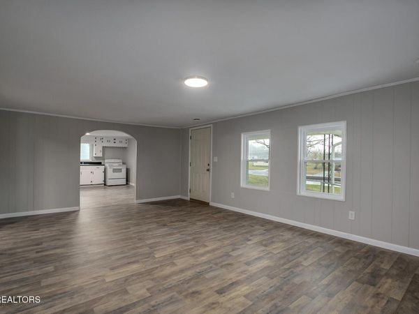 1618 Hogan St, Athens, TN 37303