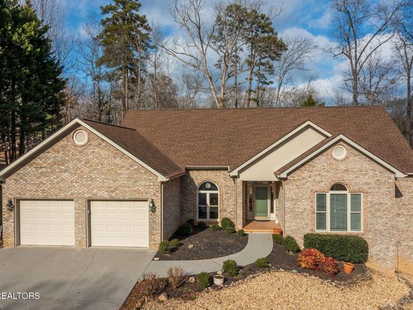 211 Vinita Place, Loudon, TN 37774