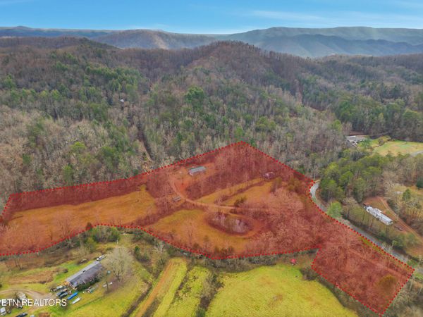 3522 Bogard Rd, Cosby, TN 37722
