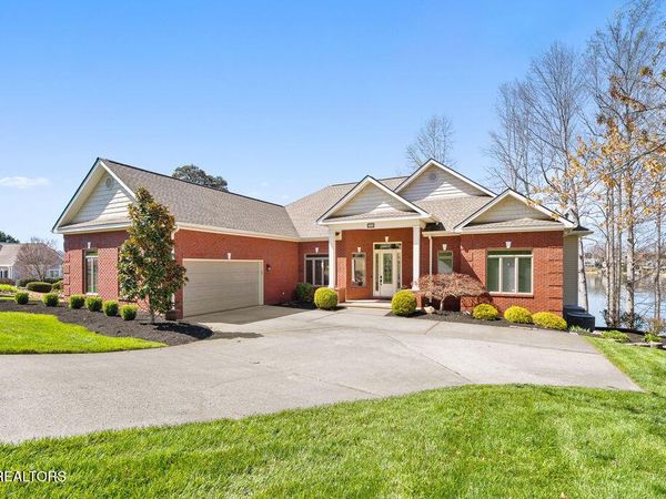 323 Okmulgee Circle, Loudon, TN 37774