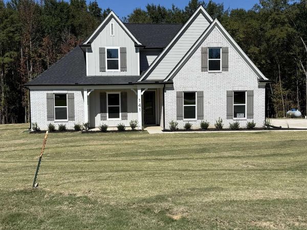 141 CENTERLINE ROPER LOOP, Byhalia, MS 38611
