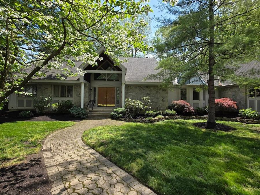 668 Founders Ridge Drive , Columbus, OH 43230 Photo 1