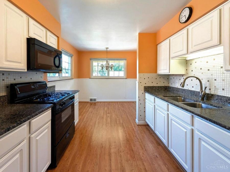 451 Kitty Lane, Delhi Township, OH 45238 Photo 4