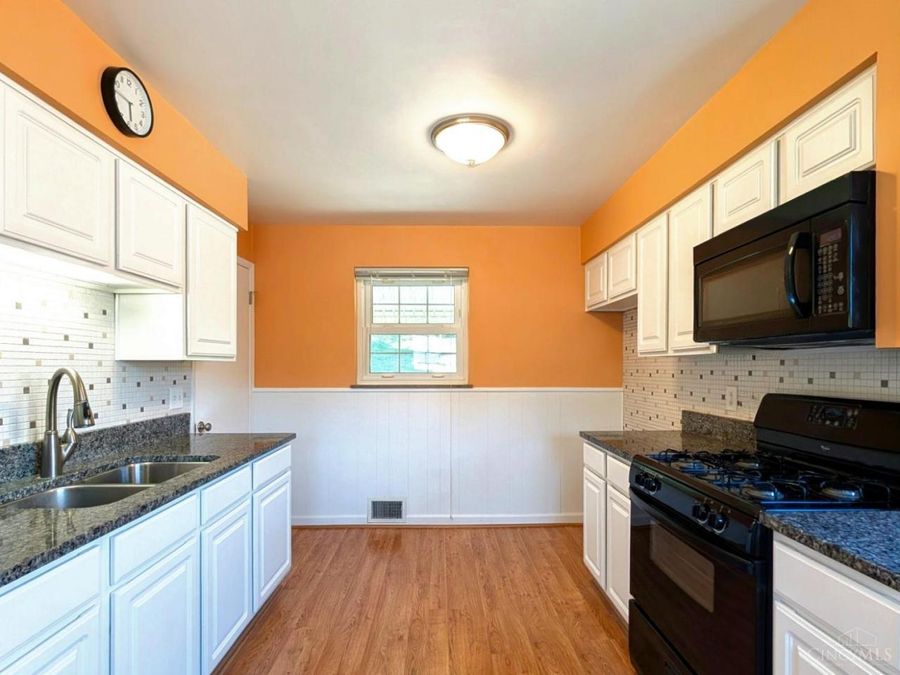 451 Kitty Lane, Delhi Township, OH 45238 Photo 5