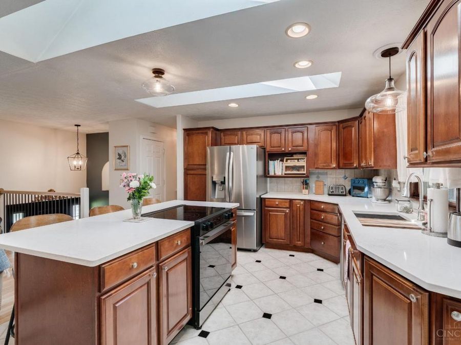7834 Stonehill Drive, Anderson Township, OH 45255 Photo 10