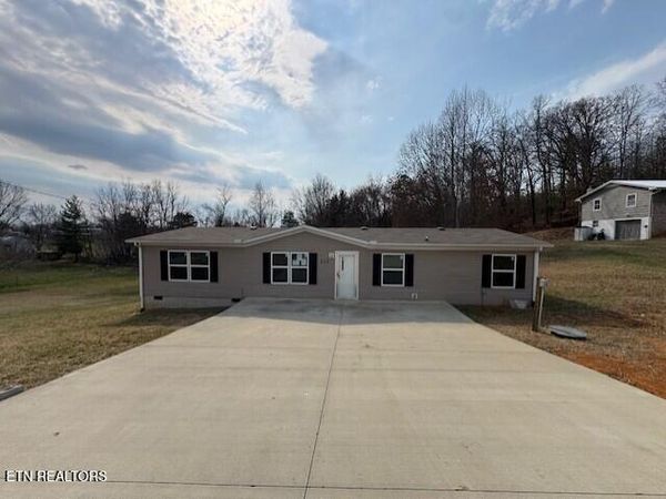 215 Westerly Drive , Mosheim, TN 37818