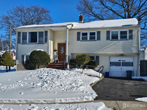 2469-2469 N Macarthur Drive, Union, NJ 07083