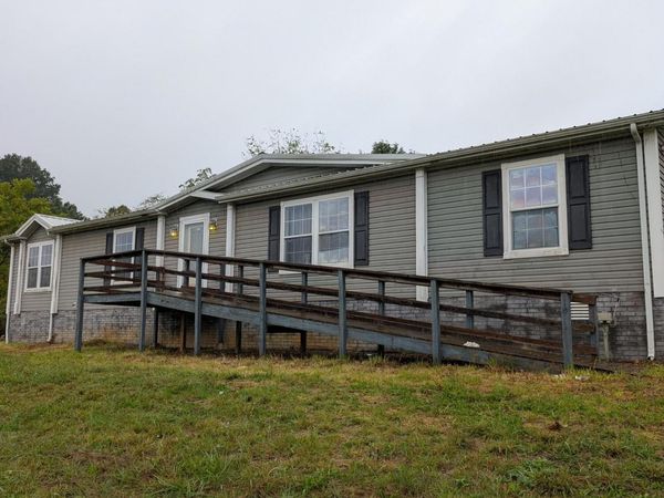 813 Hide A Way Rd , Dandridge, TN 37725