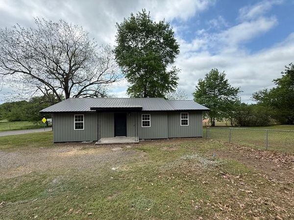 1160 Wood Street , Paris, AR 72855