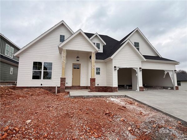 2702 Lunar Avenue , Lowell, AR 72745