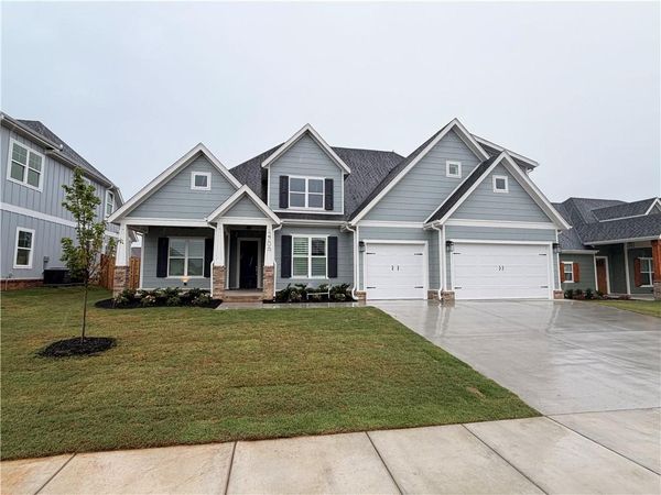 2706 Lunar Avenue , Lowell, AR 72745