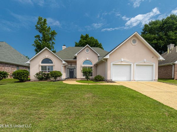 607 Castlewoods Boulevard, Brandon, MS 39047