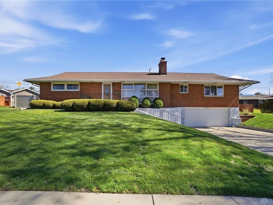 519 Kenbrook Drive, Vandalia, OH 45377 Photo 1