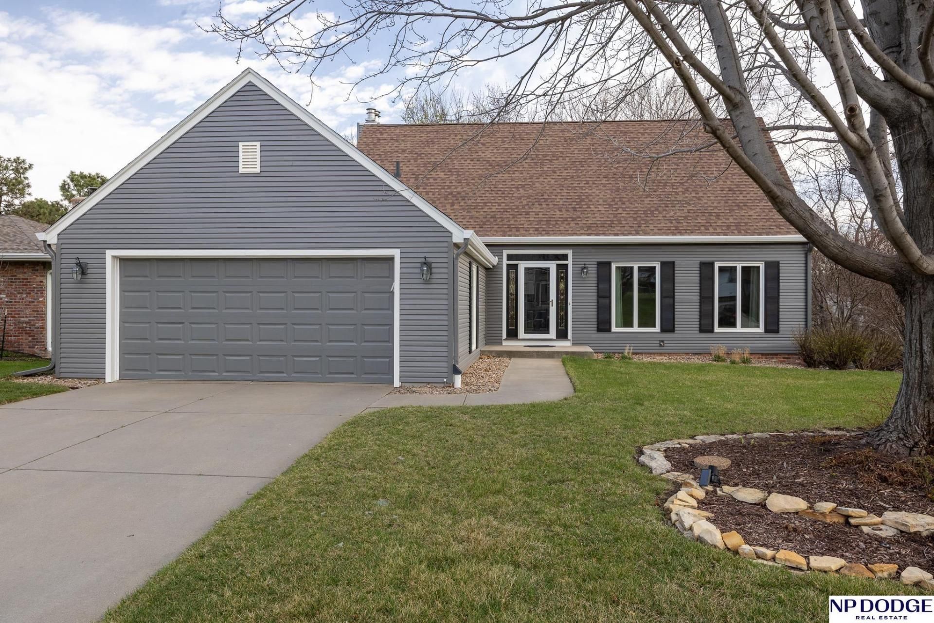 4236 Barkwood Lane , Lincoln, NE 68516