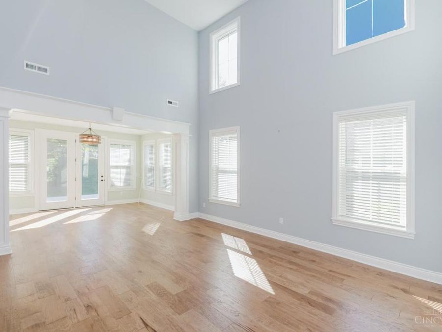 9460 Banyan Court, Centerville, OH 45458 Photo 8