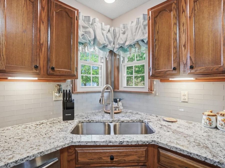295 Leslie Drive, Washington Township, OH 45177 Photo 19