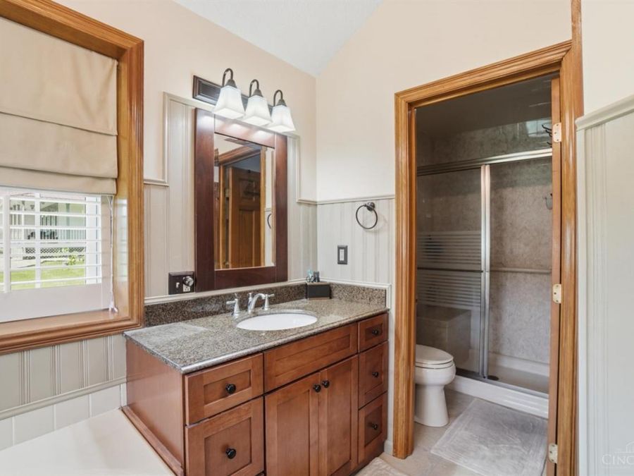 295 Leslie Drive, Washington Township, OH 45177 Photo 35