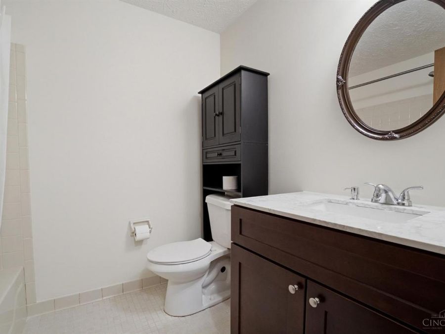 3594 Homelawn Avenue, Unit 14, Cheviot, OH 45211 Photo 14