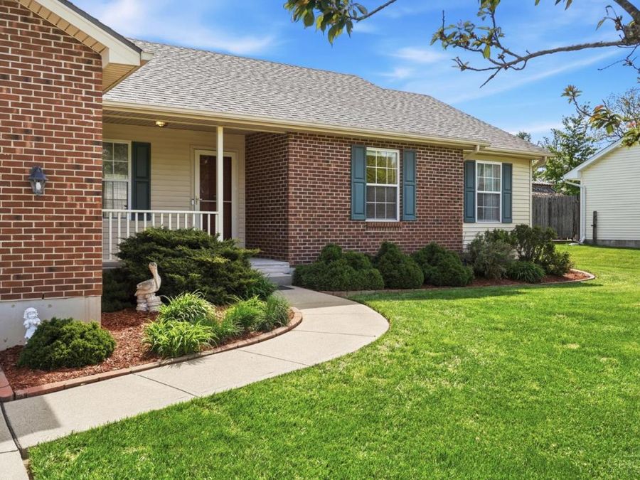 7981 Tara Drive, West Chester, OH 45069 Photo 4