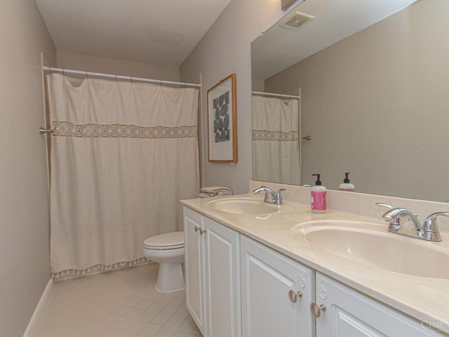 1586 Heritage Lake Drive, Centerville, OH 45458 Photo 32