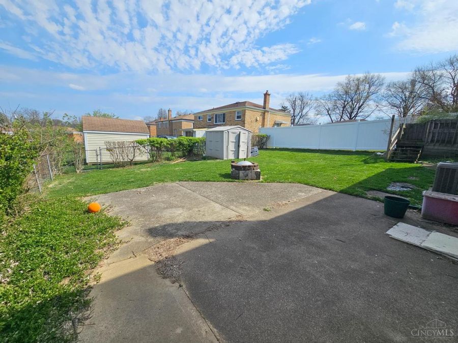 818 Woodyhill Drive, Cincinnati, OH 45238 Photo 44