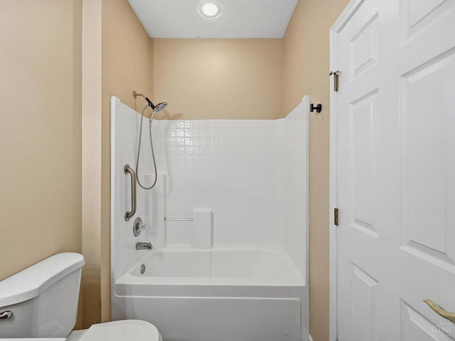 6183 Pondside Drive, Hamilton Township, OH 45039 Photo 46