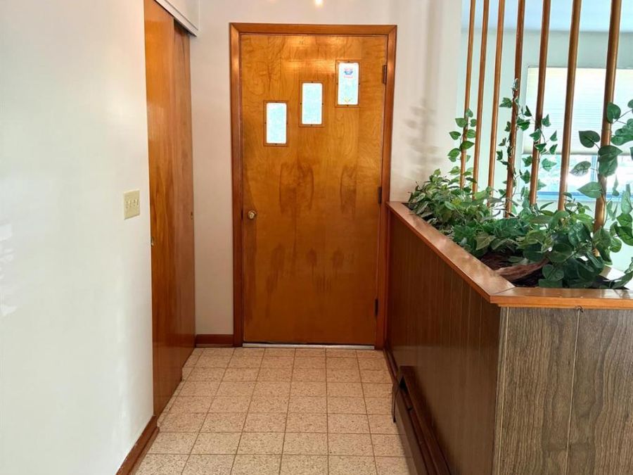 4163 Timberpoint Drive, Green Township, OH 45247 Photo 6
