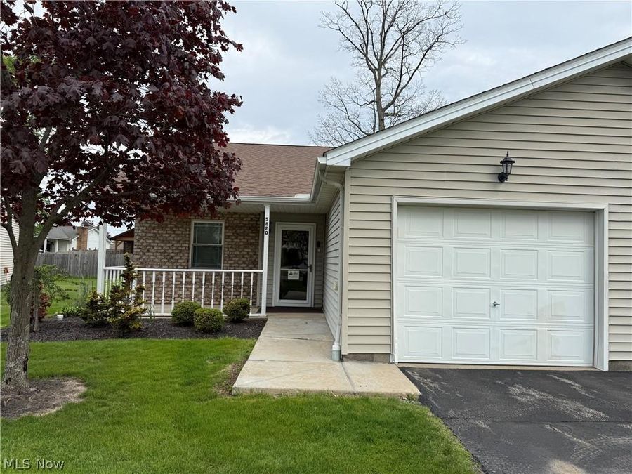 5820 Callaway Circle , Austintown, OH 44515 Photo 1