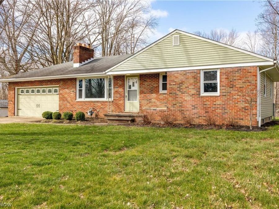239 Habant Drive , Amherst, OH 44001 Photo 1