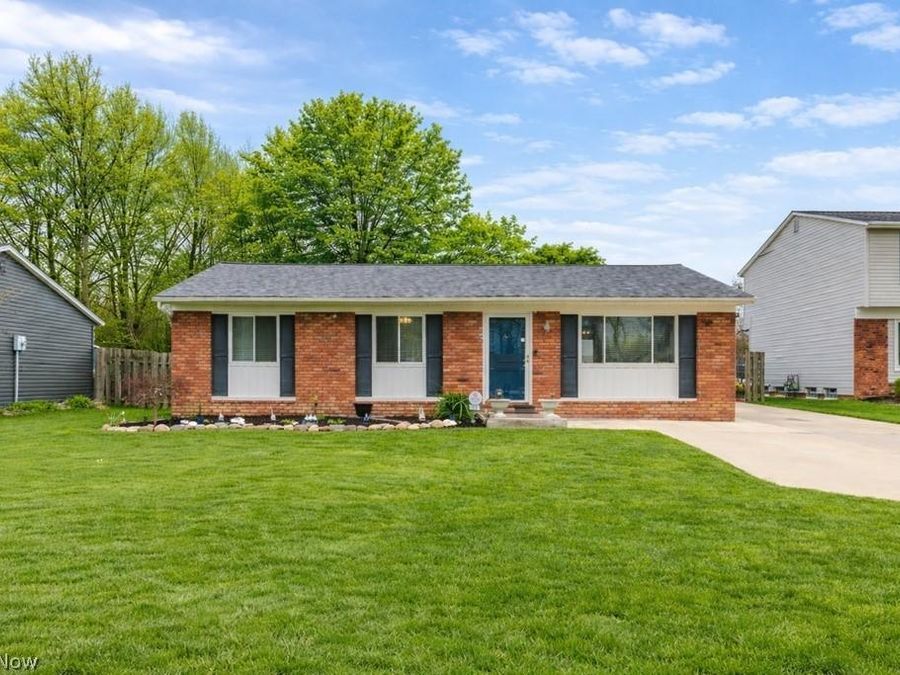 652 Saint Lawrence Boulevard , Eastlake, OH 44095 Photo 1