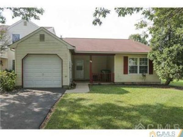 21 Woodbury Road, Edison, NJ 08820