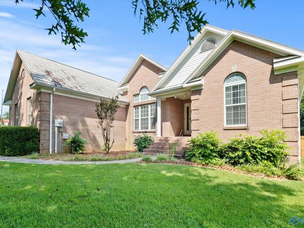 23985 E Clearmont Drive, Elkmont, AL 35620