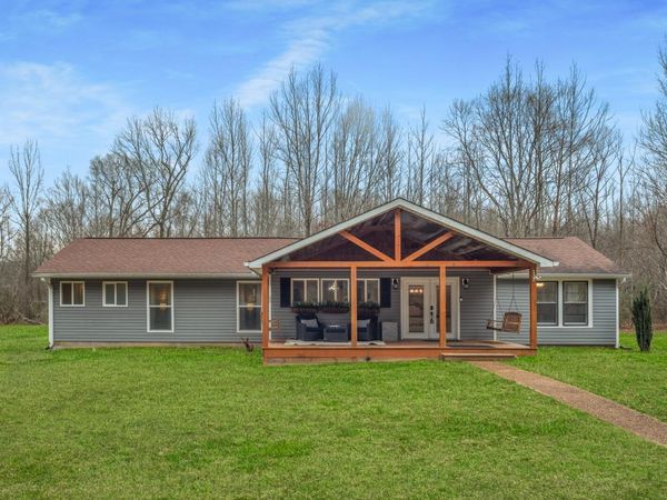 507 Duncan Rd , Centerville, TN 37033