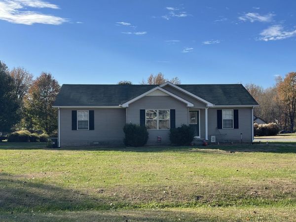 135 Leigh Anna Cir , Lafayette, TN 37083