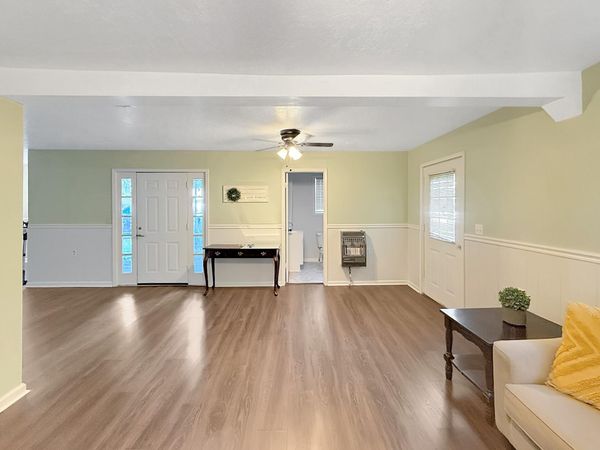 211 Meridian Dr , Greenfield, TN 38230