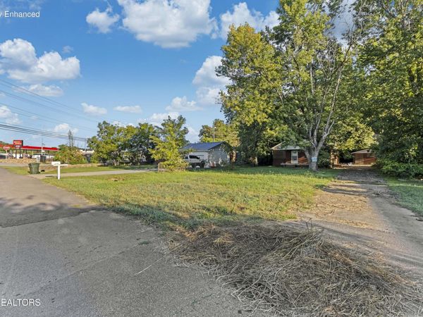 104 King St, Pigeon Forge, TN 37862