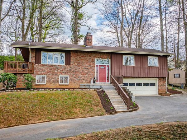 3937 Ridgeline Drive, Kingsport, TN 37664