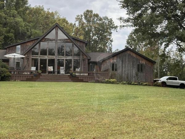 153 Boonewood Pvt Drive, Piney Flats, TN 37686