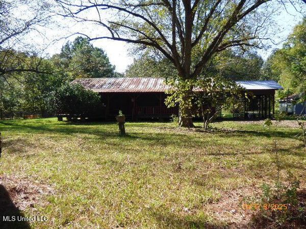 32 Rose Hill Drive, Natchez, MS 39120