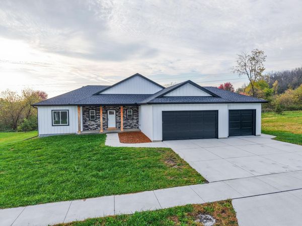 477 SE Amco Lane , Chatfield, MN 55923