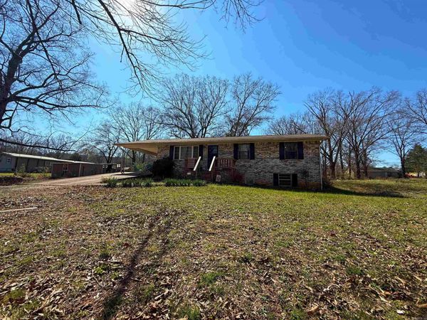 154 Cedar , Pineville, AR 72566
