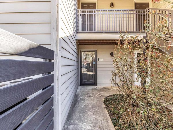 1843 EAGLE BRANCH CV, Unit 1, Germantown, TN 38138