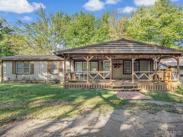 1741 Iris Street , Chester, IL 62233