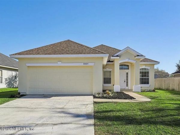 5531 HUCKLEBERRY Trail E, Macclenny, FL 32063