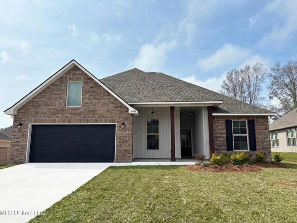 10090 Patrick Drive, Gulfport, MS 39503