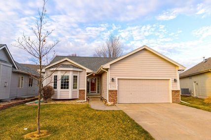 7715 S 94 Street , La Vista, NE 68128